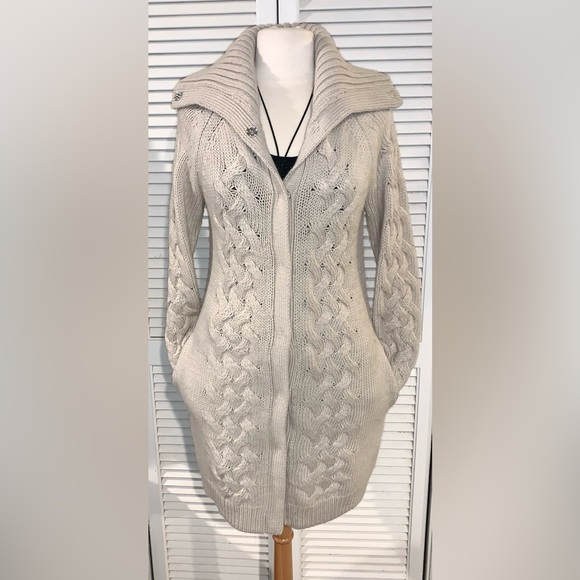 Alpaca Wool blend Cable Knit long cardigan sweater Ivory Women’s size Medium - Picture 2 of 10